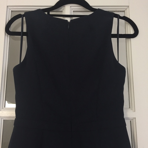 NWT - J.Crew Scallop Hem Faux Wrap Crepe Dress Navy Blue - Size : 00 - Picture 7 of 9